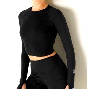 PINK Long sleeve workout cropped top, Medium